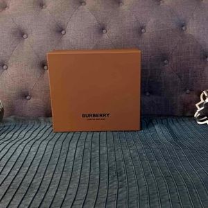 I am selling empty designer boxes and shopping bags all authentic...